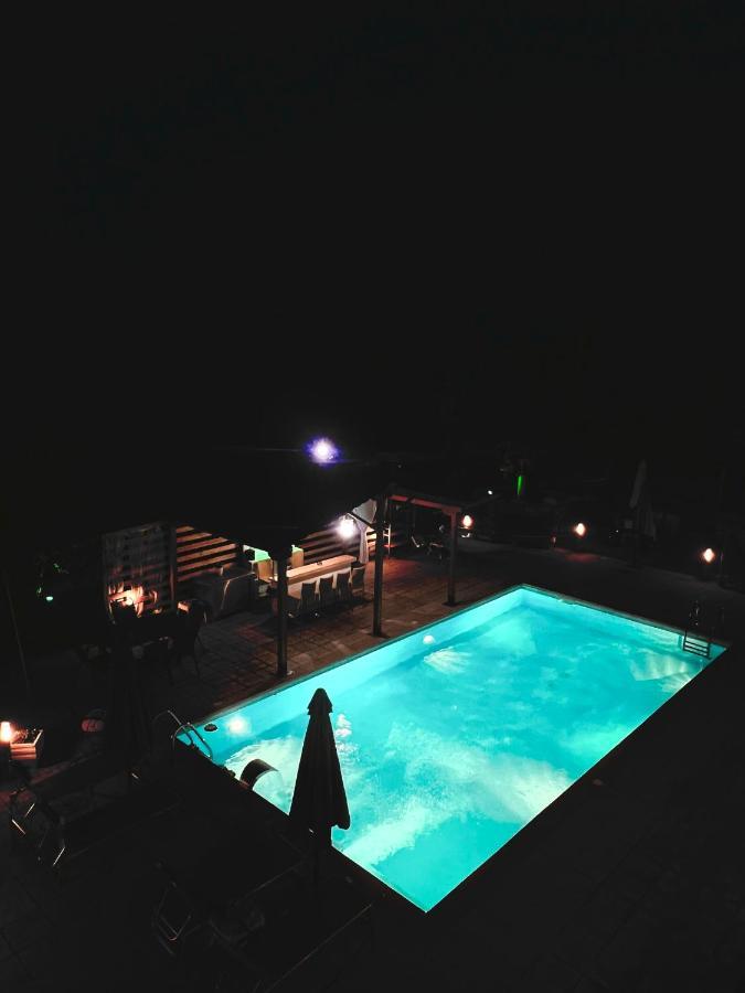 Kastro Villa